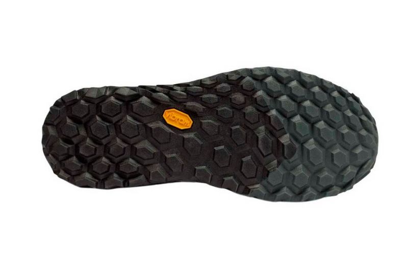 zapatillas new balance fresh foam hierro trail v4 negro marrón